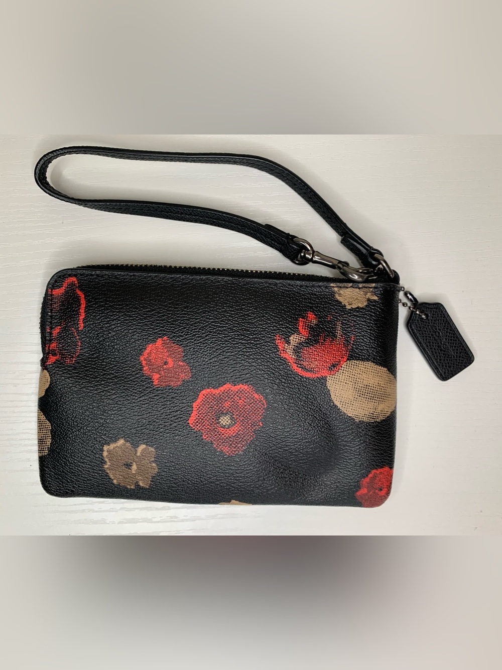 🥀 Coach Halftone Floral Corner Zip Wristlet F65064 - Picture 4 of 7